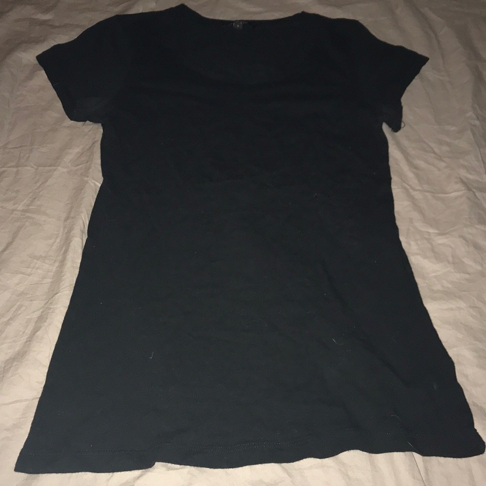 Black shirt